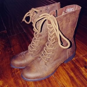 Super cute combat boots for woman and teens